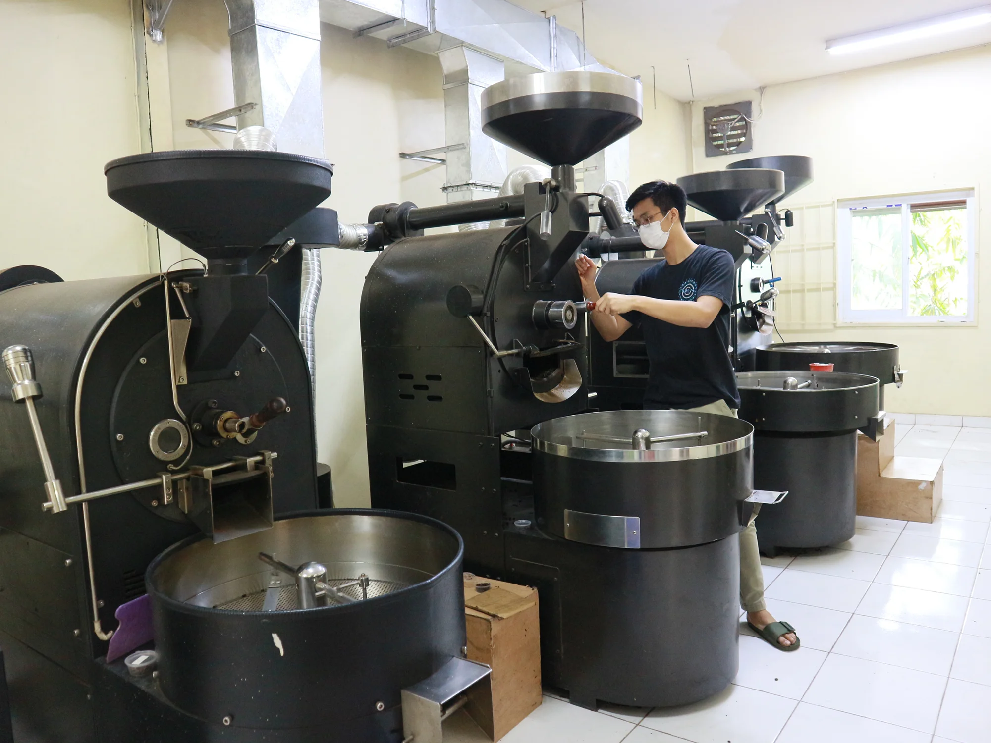 inside-indonesian-cocoa-powder-factory-quality-safety